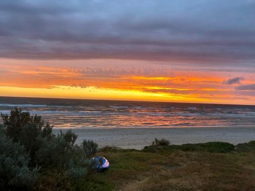 BEACH Living - “A bit of Mykonos near Mordialloc!”