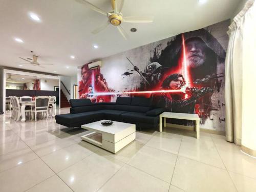 KLCC Space Odyssey 5BR 2 Floor