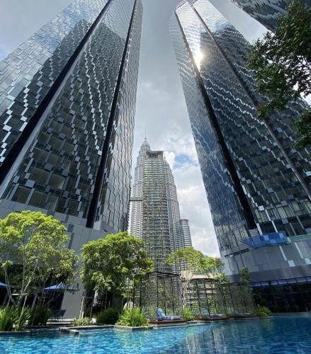 Luxurious Apartment 3 Mins from KLCC Petronas view