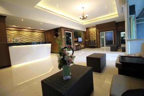 ลีลาวดี ซอยมหาดไทย รามคำแหง65 Mahadthai Room Type - Family Junior Suite ลีลาวดี ซอยมหาดไทย รามคำแหง65 Mahadthai Room Type - Family Junior Suite