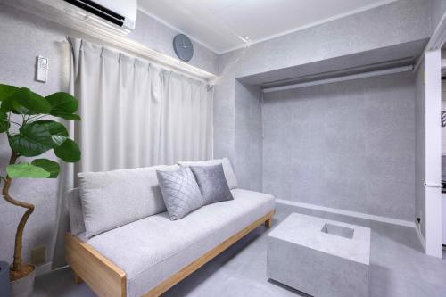 1 line to Asakusa! Modern Room, 5 mins walk from Togoshi-ginza Sta - Tap to explore photos