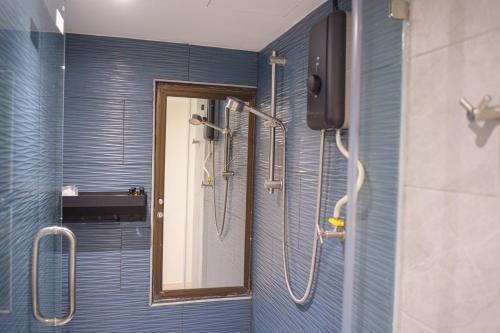 ZAYN Phrom Phong Hotel - Near Skytrain Phrom Phong Station - Tap to explore photos
