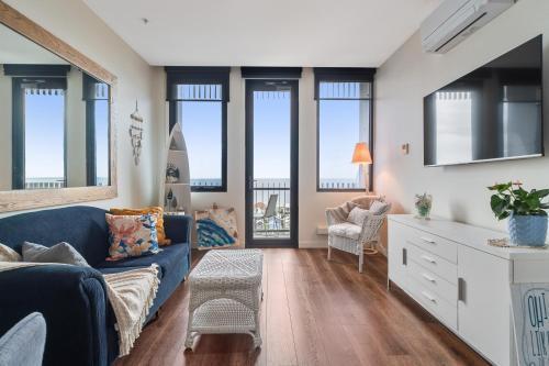 Sails by the Bay - Ocean Views - Wi-Fi - Netflix - Tap to explore photos