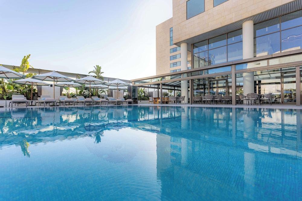 Signia by Hilton Amman - Tap to explore photos