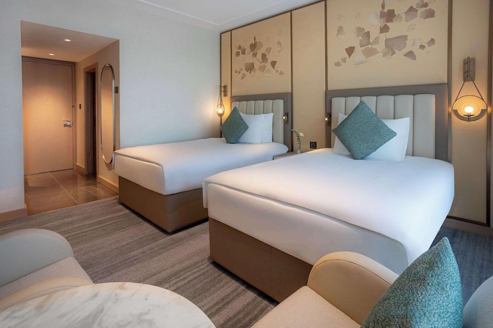 Signia by Hilton Amman Room Type - TWO DOUBLE BEDS DELUXE RM