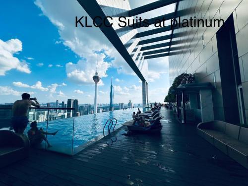 KLCC Sky Villa Suites Platinum - Tap to explore photos