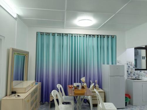 Ontrack Travel Room Type - Double Room with Private Bathroom