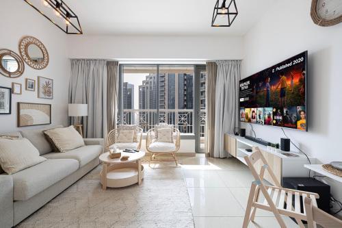 Downtown Dubai - Burj Khalifa & Dubai Fountain views - 29 Boulevard - BOHO Luxury 1BR - Tap to explore photos