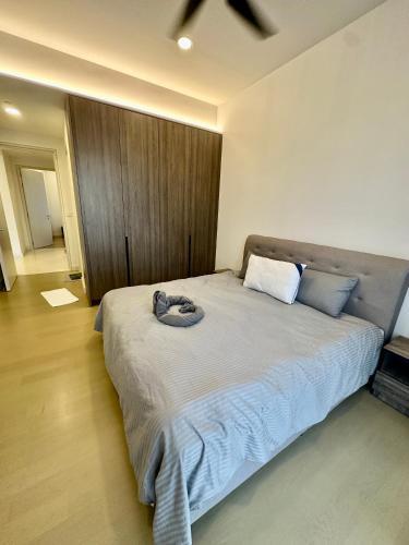 KL Eco City Apartment by Homeizing - Tap to explore photos