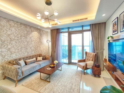 White Sage - Deluxe Apartment With Unobstructed Sea Views - Tap to explore photos