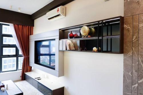 Ekocheras Smart Home 1 BR Suite - MRT - Mall #E17 - Tap to explore photos