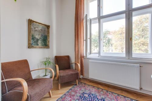 Prague Heart of Old Town Comfy Home 2BDR 2BATH