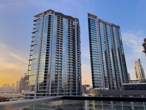 Meydan Luxury Stylish 1BR with Pool & Canal Views