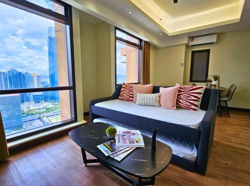 Berjaya Times Square 1BR Near to Monorail & LRT Bukit Bintang - Tap to explore photos