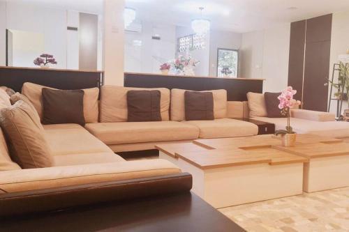 Bali Modern Style Villa up to 20pax in KL - Tap to explore photos