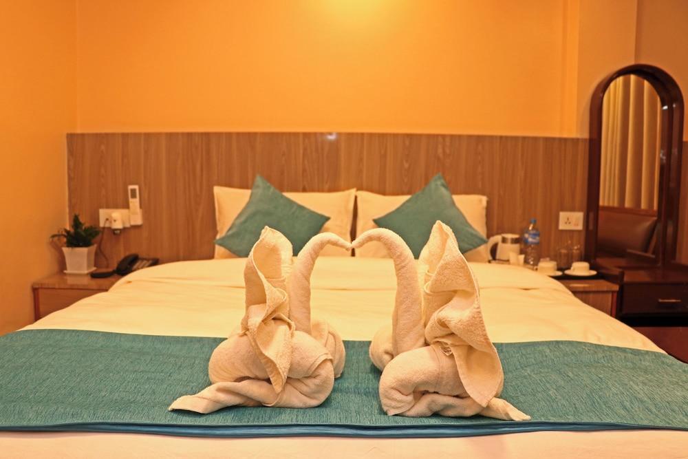 Hotel Resunga Arjun - Tap to explore photos