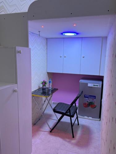 Loft bed short and long stay - Tap to explore photos