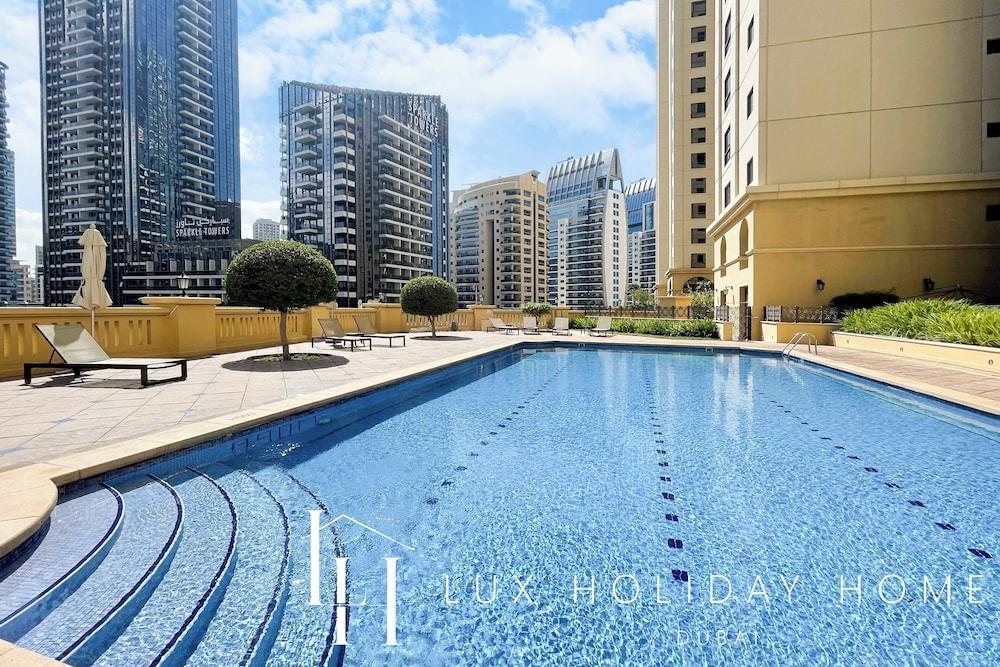 LUX The Luxurious Central JBR Suite 2 - Tap to explore photos