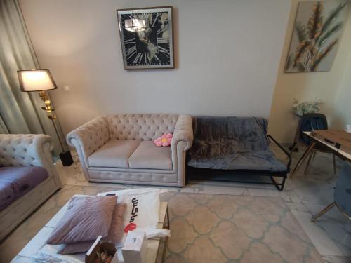 Al Quoz 2 Bed Budget Apartment - Tap to explore photos