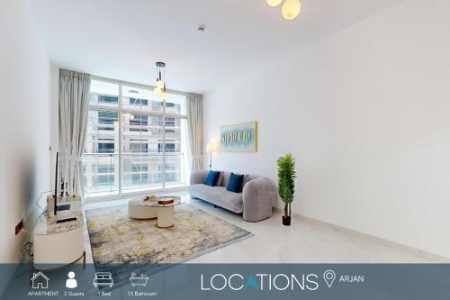 Uni Estate - Elegant One Bedroom