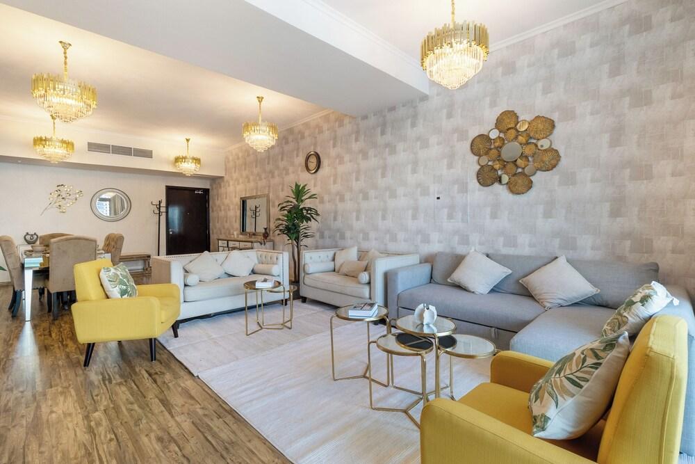 Royal Marina Experience Lavish 2BR Waterfront View - Tap to explore photos