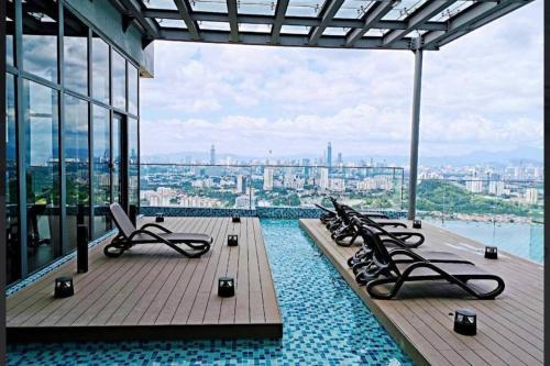 Modern EkoCheras Loft KLCC View near MRT FreeWifi - Tap to explore photos