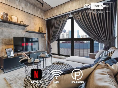 Urban Comfort 2BR Agile Bukit Bintang By RumaBnB - Tap to explore photos
