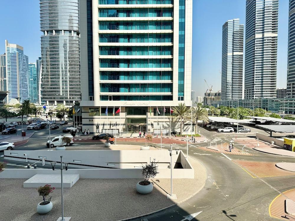 Cosmos Living Sleek and Stylish GCV2 Room Type - Studio, City View
