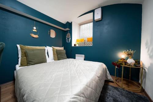 Secret Economy Studio Oasis Room Type - One-Bedroom Apartment