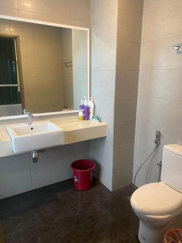 Ubays House - Tap to explore photos