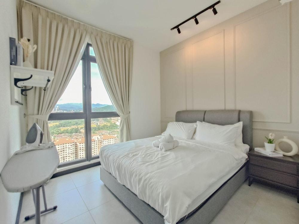 Neu Suites by Manhattan Group Room Type - Apartment, 2 Bedrooms, Non Smoking