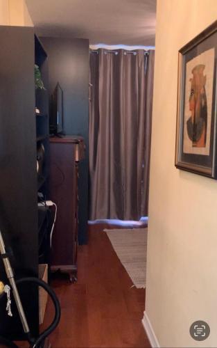 Comfortable Cozy and Convenient rooms for rent - Tap to explore photos