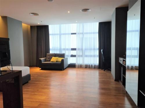 Imperial Suites @Bangsar by Plush - Tap to explore photos