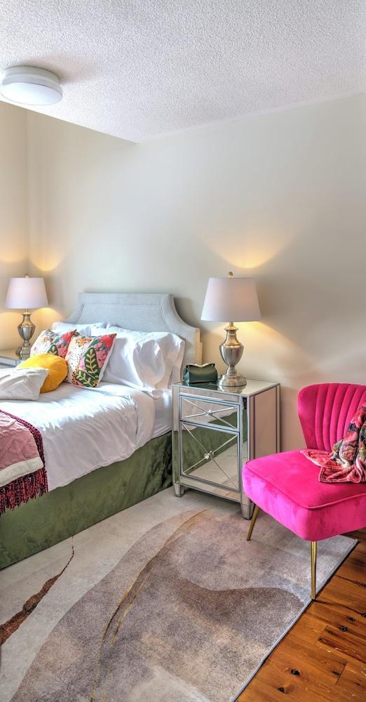 Welcome Home Acores Bed & Breakfast - Tap to explore photos