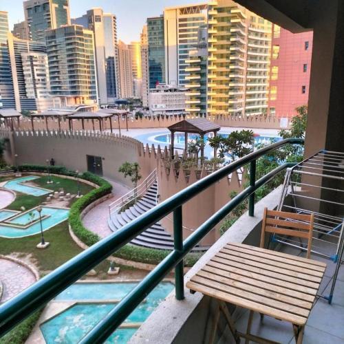 Quiet Partition Room in Tecom Barsha Heights - Tap to explore photos