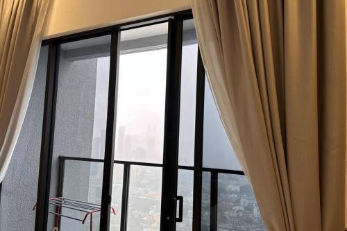 KLCC view Luxury family suites - Tap to explore photos