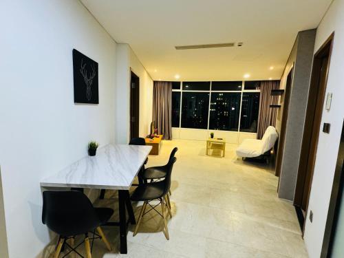 VORTEX SUITES KLCC 2bedroom & 3bedroom apartment - Tap to explore photos