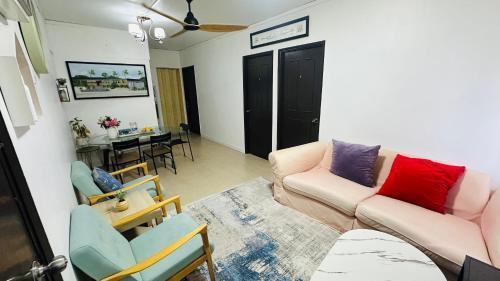 Iris Homestay @ Taman Melati - Tap to explore photos