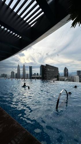 KLCC VIEW 5 Star Suites at Eaton Residence - Tap to explore photos