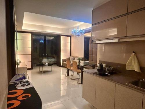 Chelsea Residence Studio, Plaza Damas 3 - Tap to explore photos