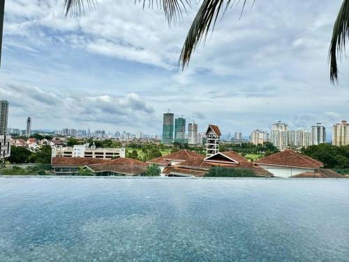 Service Apartment In Bukit Jalil - Tap to explore photos