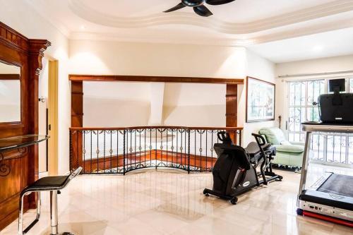 Family House at Wangsa Maju with Private Pool - Tap to explore photos