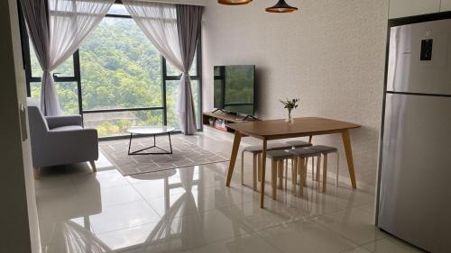 The Ridge KL East Mall - Ami Studio House - Serene Mountain View - Tap to explore photos