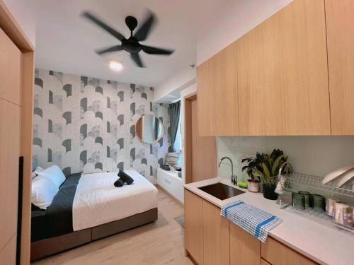 Comfy & Cozy Suites 3PX @ Colony, Near Monorail & Quill City Mall - Tap to explore photos