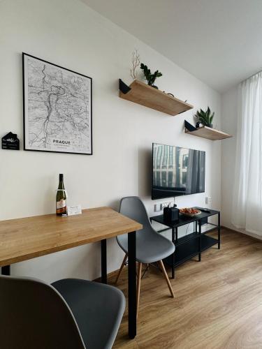 SYMPHONY No 501 Apartment MyMozart - Tap to explore photos