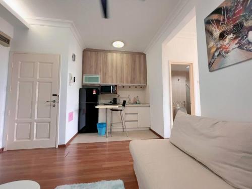 Comfy Studio Casa Mutiara, Near LRT Hang Tuah & Lalaport - Tap to explore photos