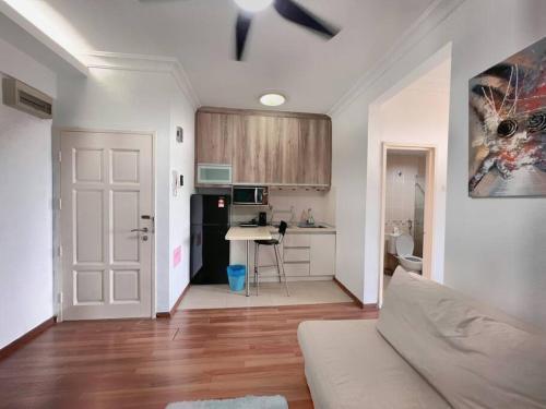 Comfy Studio Casa Mutiara, Near LRT Hang Tuah & Lalaport - Tap to explore photos