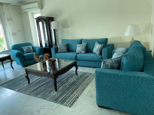 Khalda Renovated 3 Bedroom Apartment - Tap to explore photos