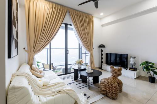 Cosy Ins 2R2B Trion KL (1-6PAX) - Tap to explore photos
