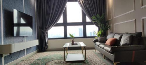 M Vertica KL 3br for 6pax by Wowhome - Tap to explore photos